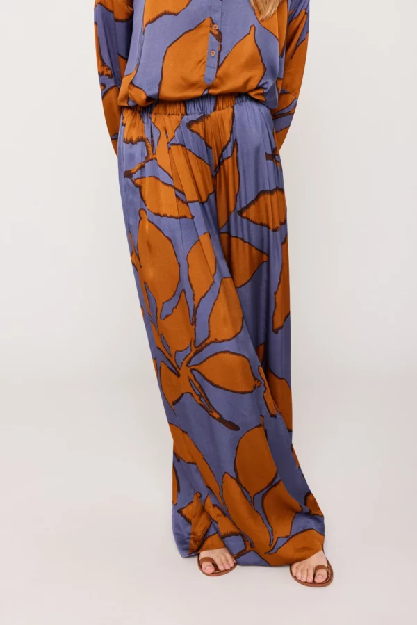 Dorothy Caramel trousers