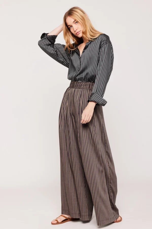 Esha Camel trousers