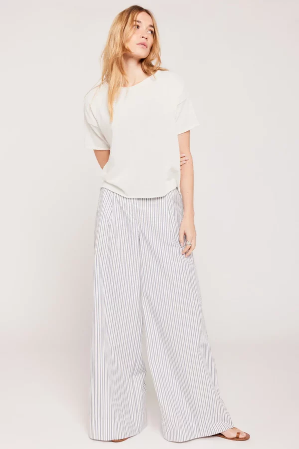 Amanda latte T-shirt