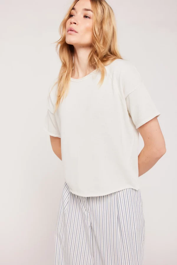 Amanda latte T-shirt