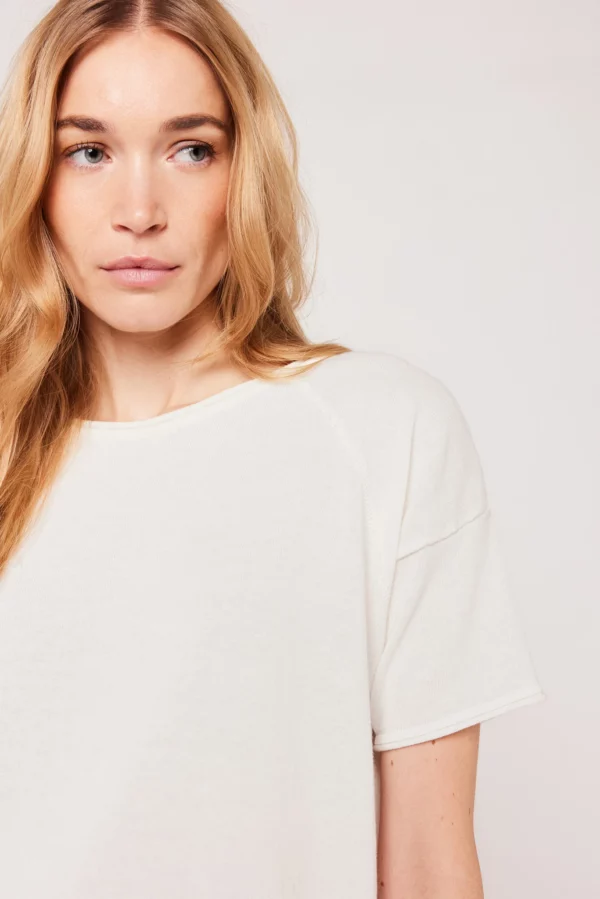 Amanda latte T-shirt